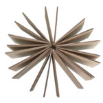 Wypełniacze do paczek – jakie są rodzaje i jak obniżyć koszty transportu? Wypełniacze do paczek – jakie są rodzaje i jak obniżyć koszty transportu?