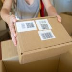 Jakie kartony można wysyłać Pocztą Polską? Poradnik producenta opakowań